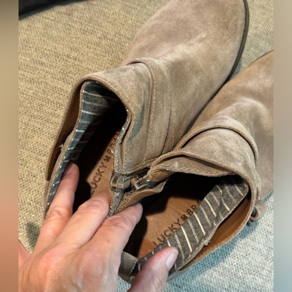 Lucky Brand Tan Suede Wedge Bootie Women’s Size 37 - Picture 2 of 9